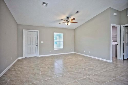 1089 Bellevue Ave, Fort Pierce FL  34953-1203 exterior