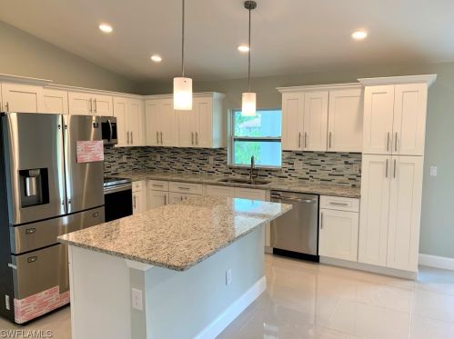 921 Lee Ave, Lehigh Acres FL 33972-9105 exterior