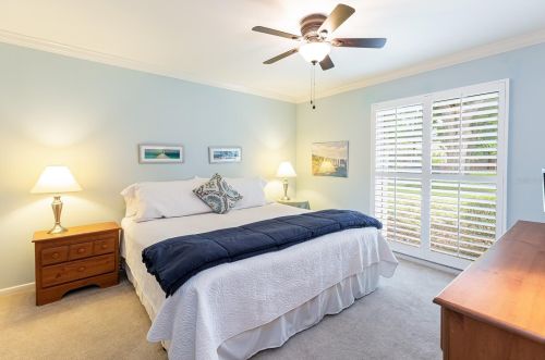 1610 King Arthur Cir, Maitland FL  32751-5818 exterior