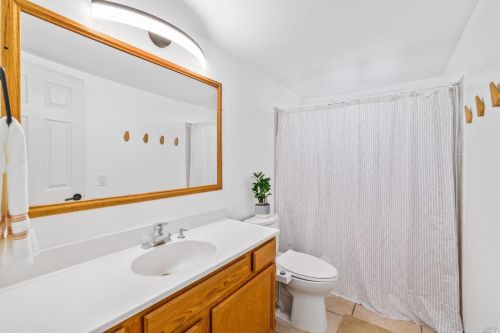 107 Sandalwood Dr, Vacaville CA  95687-5239 exterior