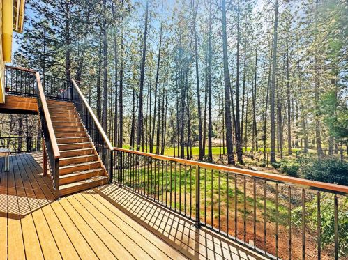 10891 Lower Circle Dr, Grass Valley CA  95949-6645 exterior