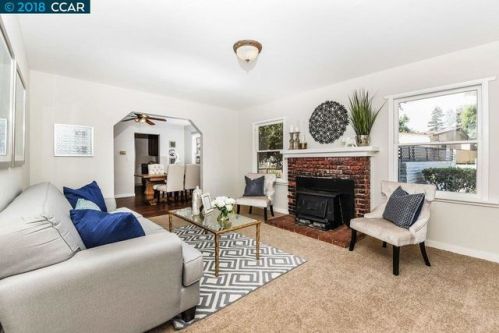 3078 Willow Pass Rd, Concord, CA 94519-2552