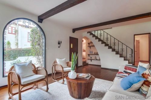 3211 Dumas St, San Diego CA 92106-1317 exterior