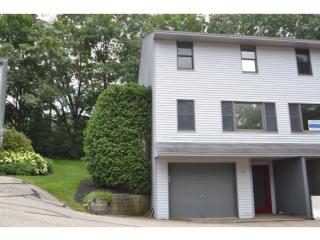 27 Moonlight Dr, Newmarket, NH 03857-1825