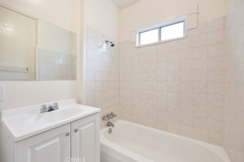 930 11th St, Long Beach CA  90813-3577 exterior