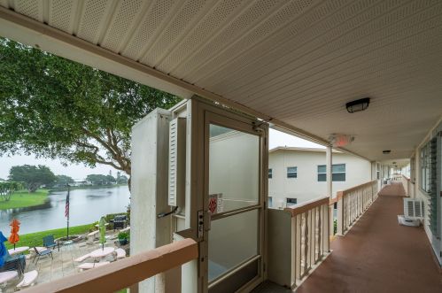 48 Berkshire B, West Palm Beach, FL 33417-2150