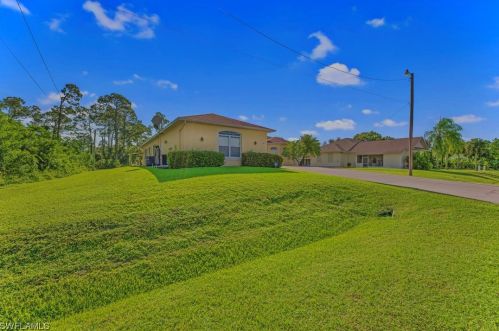706 Hamilton Ave, Lehigh Acres FL  33972-4534 exterior