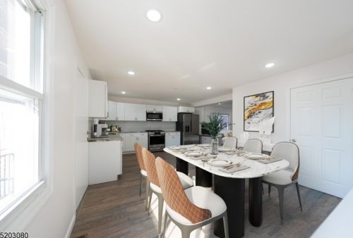 76 25th St, Bayonne NJ  07002-4937 exterior