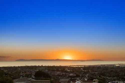 15 Harbor Ridge Dr, Newport Beach, CA 92660-6815