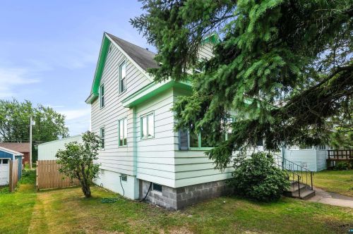 9242 Vinland St, Duluth MN  55810-1533 exterior