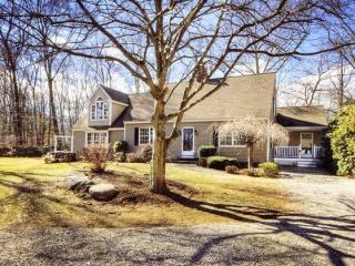 258 Airline Rd, Clinton, CT 06413-2505