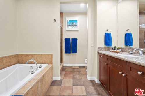 48867 Legacy Dr, La Quinta CA  92253-7114 exterior