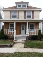 904 Grove Ave, Racine, WI 53405-2540
