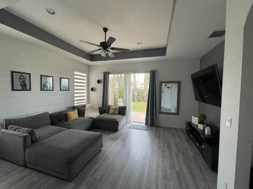 27 Atwell Dr, West Palm Beach, FL 33411-4606