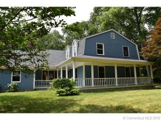 13 Goundry Dr, Waterford CT  06385-3534 exterior