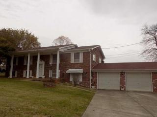 244 Royal Dr, Kingsport, TN 37663-3559