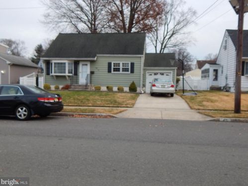 45 Wickom Ave, Trenton, NJ 08690-1635