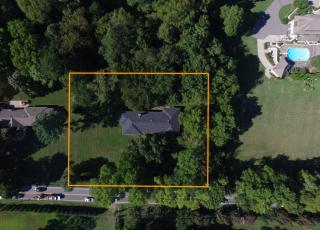 808 Battery Ln, Nashville, TN 37220-1104