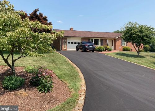 204 Boxley Ln, Madison Mills, VA 22960-1104