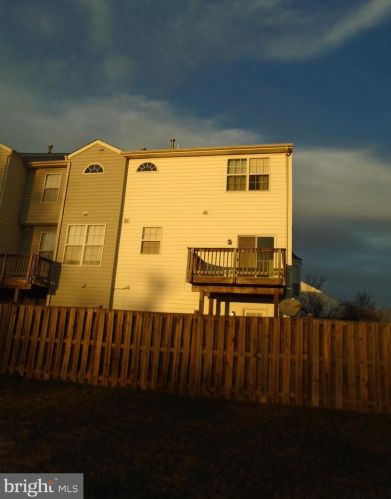 13050 Terminal Way, Woodbridge VA  22193-6117 exterior