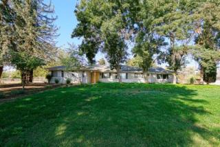10769 Ashlan Ave, Tivy Valley CA  93657-9321 exterior
