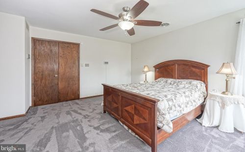 5 Stonegate Ct, Blenheim NJ  08012-5356 exterior