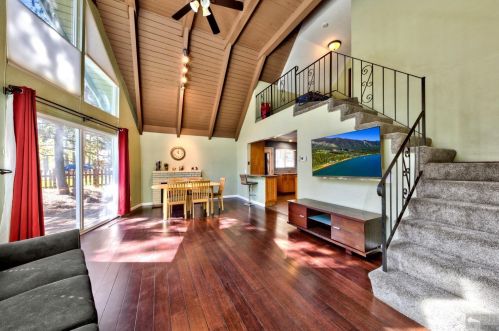 1394 Matheson Dr, South Lake Tahoe CA  96150-8014 exterior