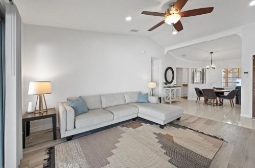2002 Teak St, Perris CA  92570-2502 exterior