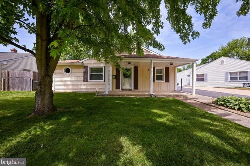 307 Howell Dr, New Castle, DE 19720-2751