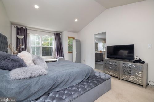 6 Chapman Ln, Bear DE  19701-6364 exterior