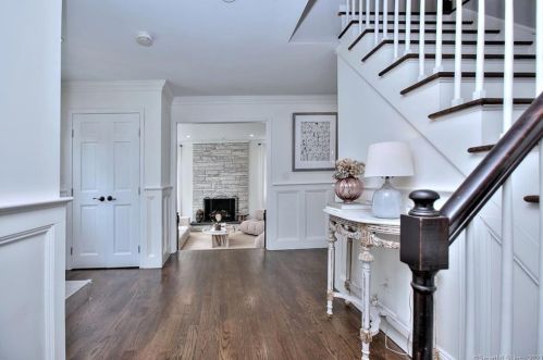 145 Bayberry Ln, Bridgeport CT  06612-1400 exterior
