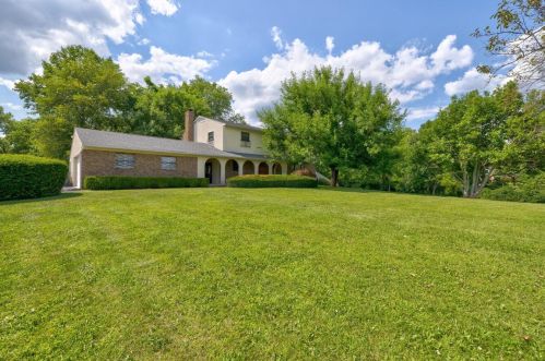 6075 Borror Rd, Darbydale, OH 43123-8978