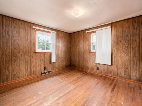 319 Whitehouse St, Crooksville OH  43731-1342 exterior