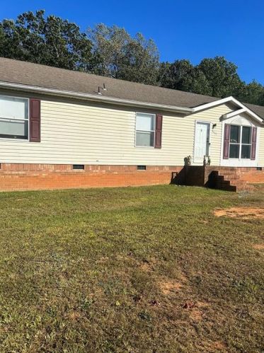 8471 Whipporwill Ct, Rural Hall, NC 27045-9014