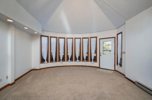 1224 Countryside Dr, Washington Ch OH  43160-1804 exterior