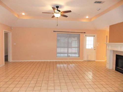 2418 Oak, Nederland, TX 77627-4750