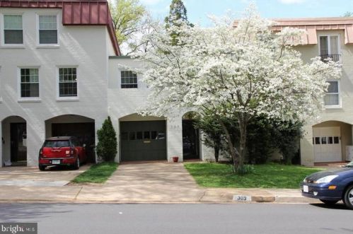 303 Maple Ave, Falls Church, VA 22046-3422