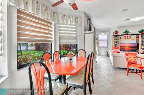 5098 168 Ave, Hollywood FL  33027-4913 exterior