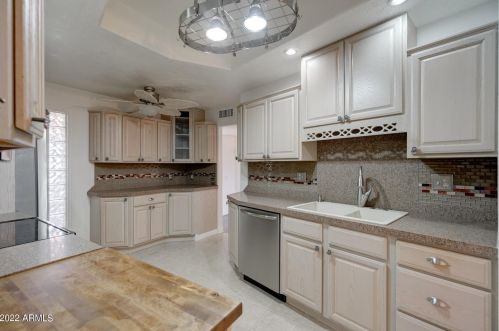 10705 Pinion Ln, Sun City AZ  85373-1829 exterior