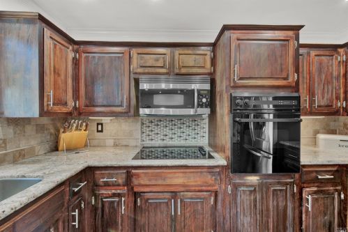 73 Westwood St, Vacaville CA  95688-3625 exterior