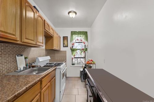 1030 Ogden Ave, Bronx NY  10452-4347 exterior