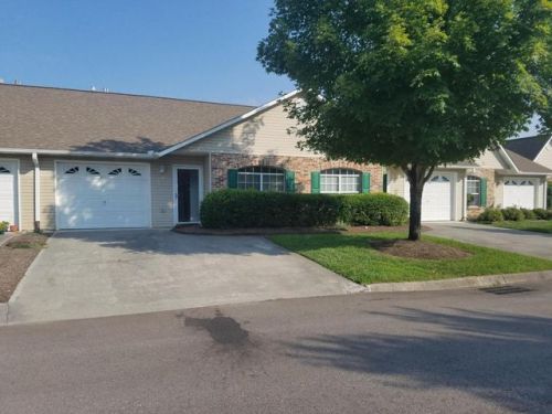 7331 Creek Song Ct, Knoxville, TN 37920-8229
