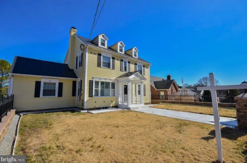 615 Church St, Charles Town WV  25414-1401 exterior