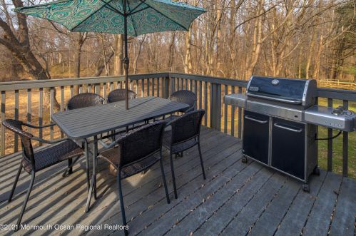 20 Pennybrook Ln, Middletown NJ  07748-3530 exterior