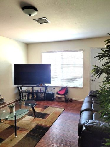 6388 Leyburn Pl, Riverside, CA 92509-5763