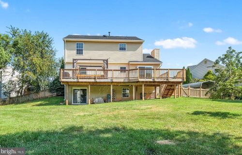 5762 Ralston Ct, Woodbridge VA  22193-3761 exterior