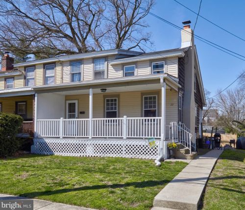 22 Alexander Ave, Camden, NJ 08109-2210