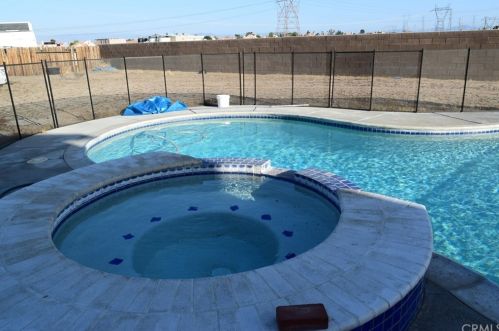 13041 Yale Cir, Victorville, CA 92392-7268
