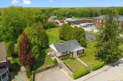 144 Elm St, Stonington, CT 06378-1166
