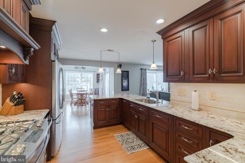 16 Old Dutch Way, Harleysville PA  19438-3080 exterior